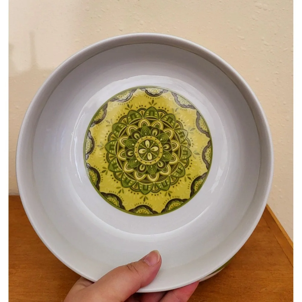 2 Dead Stock Avocado Green Royal Prestige Mandala Serving  Lid Bowls MCM Granada
